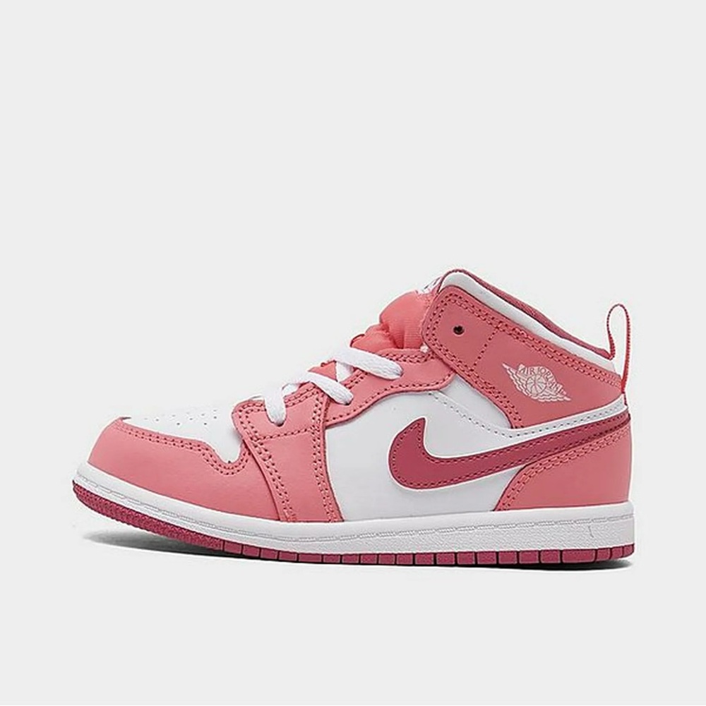 NWB JORDAN 1 MID VALENTINES DAY (TD)